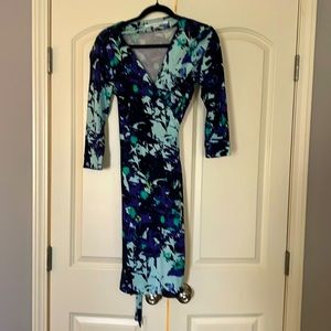 DIANE von FURSTENBERG black/purple/green/blue print wrap dress Size 6